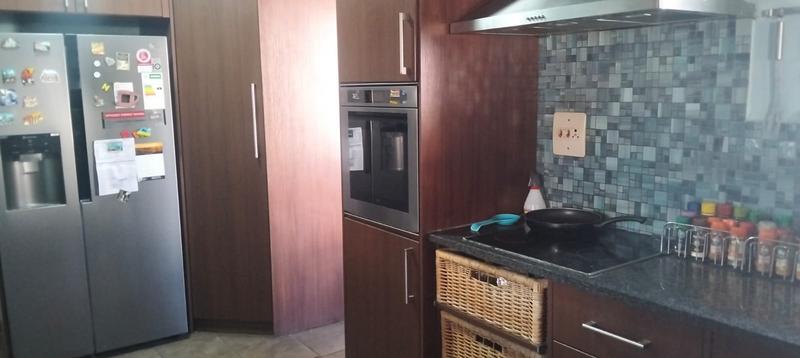 To Let 3 Bedroom Property for Rent in Bellville Western Cape